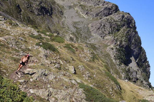 torse-nu-pour-affronter-la-montagne-photo-le-dl-benoit-lagneux-1566746853.jpg