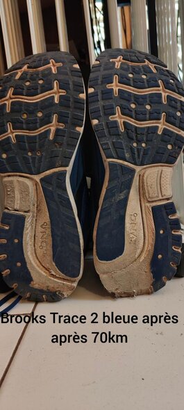 BROOKS Trace 2  Bleues.jpg